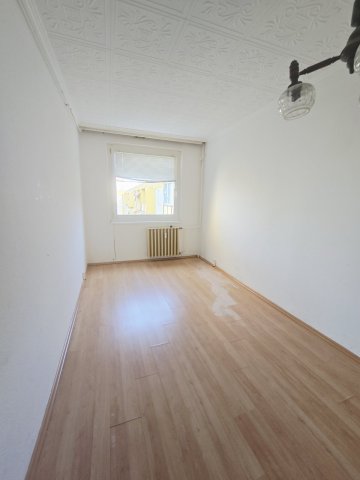 Eladó panellakás, Mosonmagyaróváron 35.9 M Ft, 3 szobás