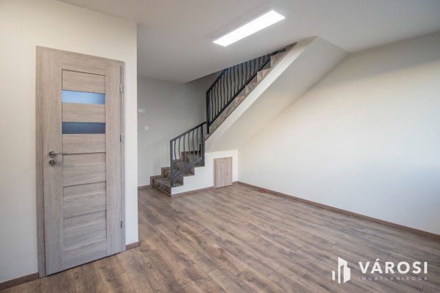 Eladó családi ház, Békéscsabán 75.9 M Ft, 4 szobás