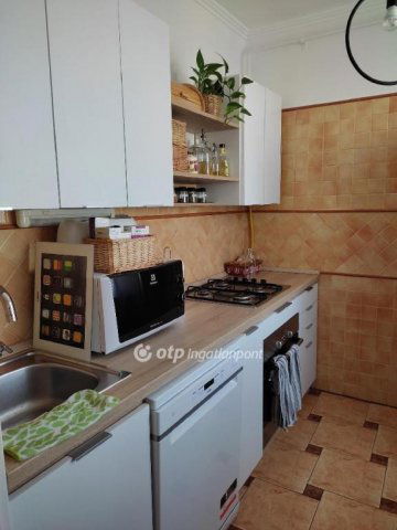 Eladó panellakás, Budapesten, X. kerületben 85.9 M Ft, 3 szobás