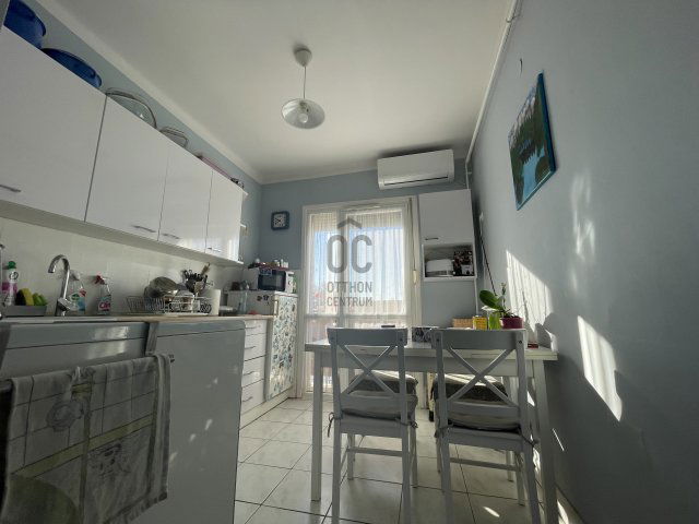 Eladó téglalakás, Gyöngyösön 49 M Ft, 1 szobás