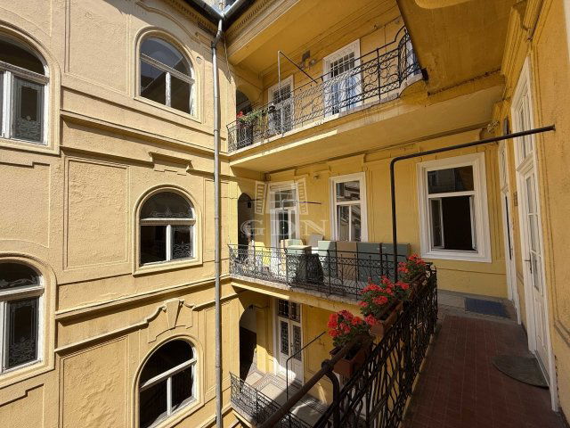 Eladó téglalakás, Budapesten, VIII. kerületben 199 M Ft