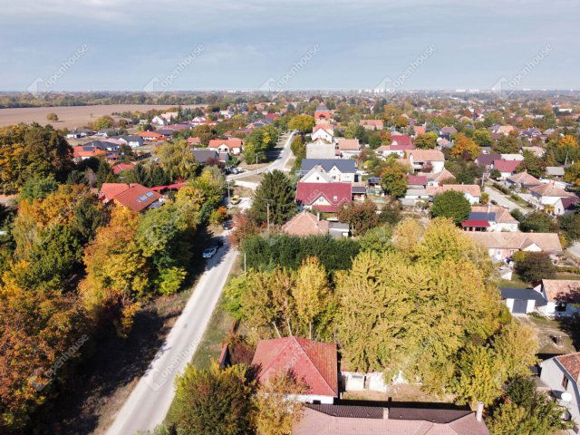 Eladó családi ház, Siófokon 44.9 M Ft, 3 szobás