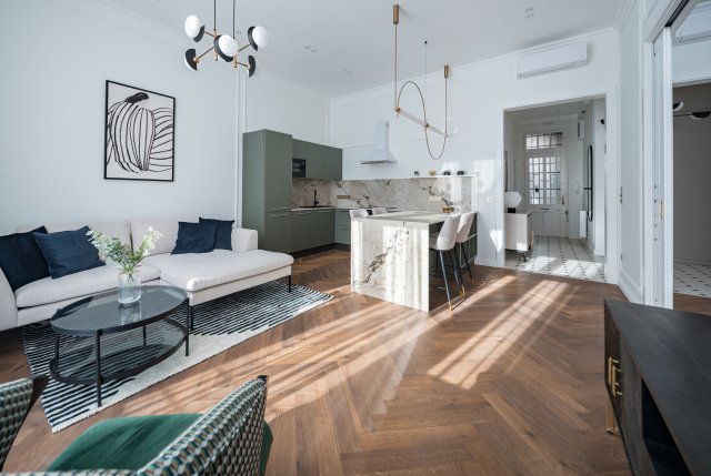 Eladó téglalakás, Budapesten, VI. kerületben, Rózsa utcában