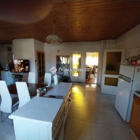 Eladó családi ház, Budapesten, XVI. kerületben 129.9 M Ft