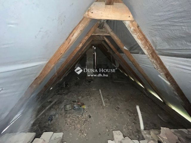 Eladó családi ház, Székesfehérvárott 89.9 M Ft, 4 szobás