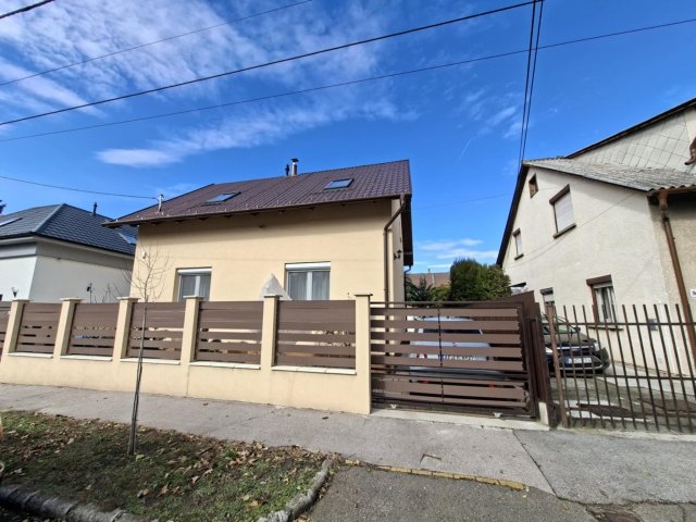 Eladó családi ház, Budapesten, XV. kerületben 185 M Ft, 4 szobás