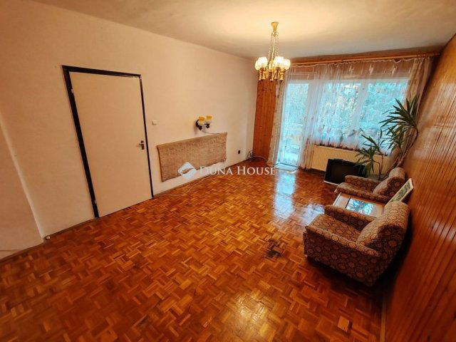 Eladó téglalakás, Veszprémben, Május 1. utcában 75.7 M Ft