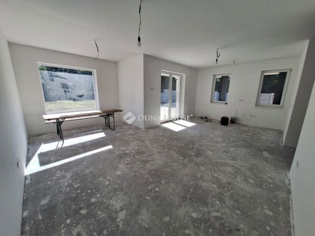 Eladó családi ház, Hernádon 78 M Ft, 4 szobás
