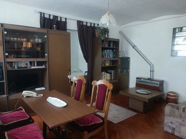 Eladó téglalakás, Budapesten, XIX. kerületben, Templom téren