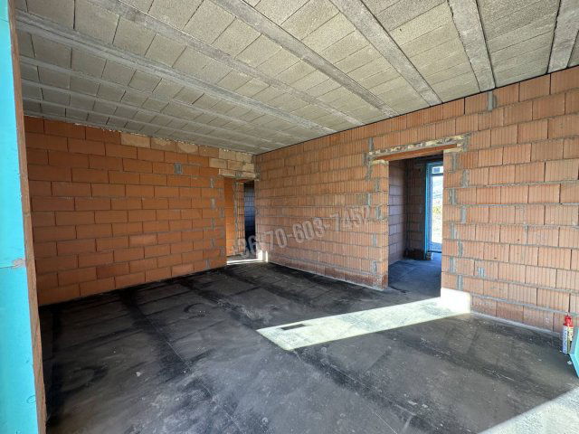 Eladó családi ház, Vácon 97.5 M Ft, 4 szobás