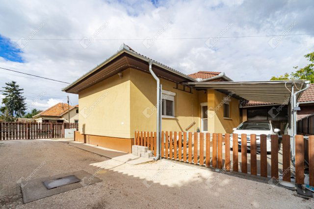 Eladó családi ház, Monoron 79.9 M Ft, 4 szobás