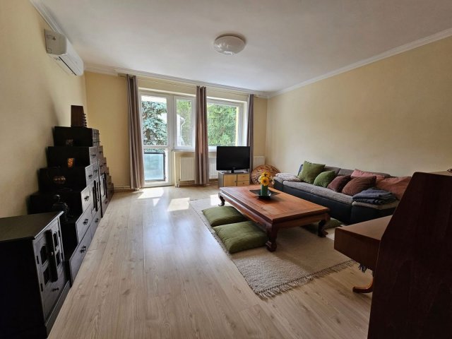 Kiadó téglalakás, albérlet, Debrecenben 250 E Ft / hó, 3 szobás
