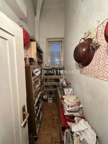 Eladó téglalakás, Budapesten, V. kerületben 175 M Ft, 4+1 szobás