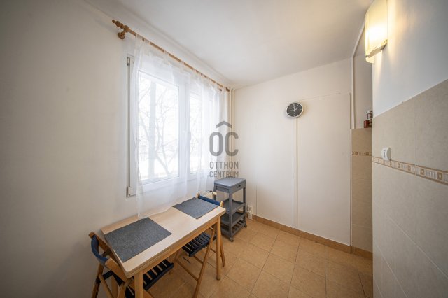 Eladó panellakás, Budaörsön 77.9 M Ft, 3 szobás