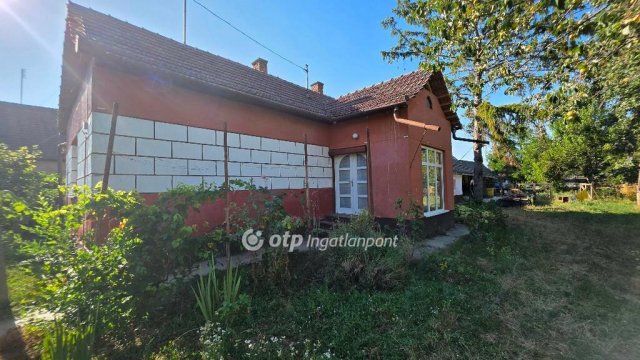 Eladó családi ház, Kabán 18 M Ft, 3 szobás