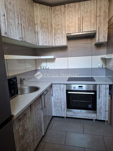 Eladó téglalakás, Budapesten, VII. kerületben, Kazinczy utcában