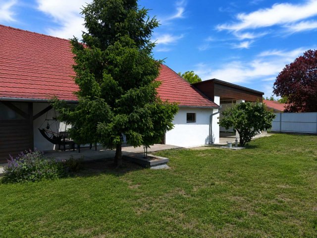 Eladó családi ház, Makón, Szemere utcában 67.5 M Ft, 2 szobás