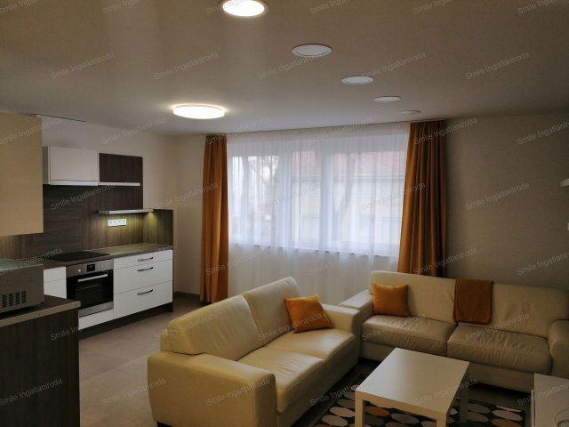 Kiadó téglalakás, albérlet, Nyíregyházán 250 E Ft / hó