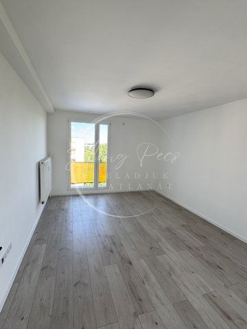 Eladó panellakás, Pécsett, Sarolta utcában 47.9 M Ft, 2 szobás