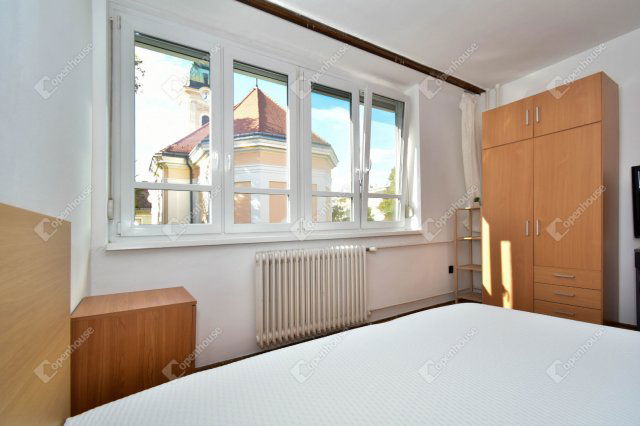 Kiadó téglalakás, albérlet, Szegeden 150 E Ft / hó, 1 szobás