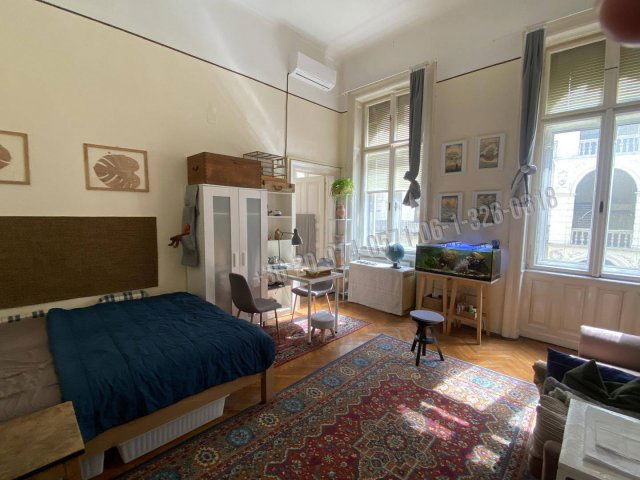 Eladó téglalakás, Budapesten, VI. kerületben 74.99 M Ft