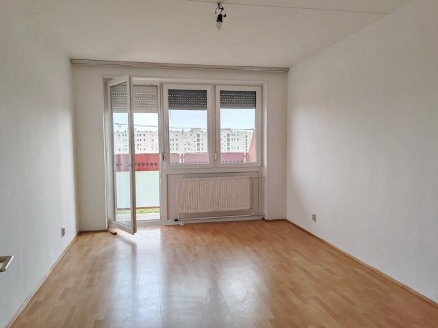Kiadó panellakás, albérlet, XIX. kerületben, Corvin körúton