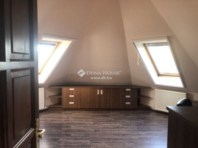 Eladó családi ház, Érden 175 M Ft, 2+2 szobás