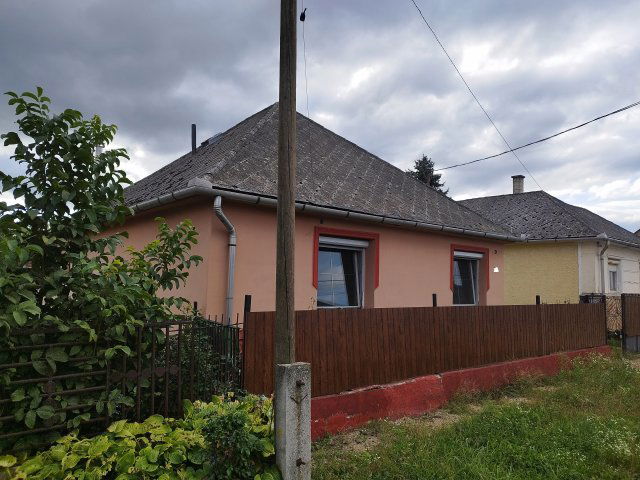 Eladó családi ház, Szerencsen 20.999 M Ft, 2 szobás