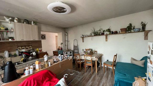 Eladó családi ház, Nagymaroson 86.7 M Ft, 3 szobás