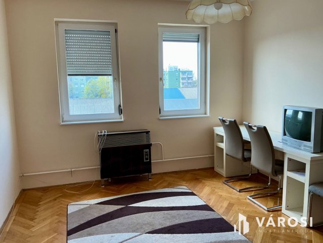 Kiadó téglalakás, albérlet, Győrött 160 E Ft / hó, 2 szobás