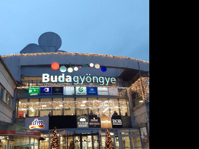 Eladó üzlethelyiség, Budapesten, II. kerületben, Pázsit utcában