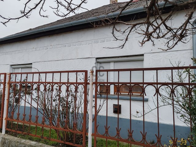 Eladó családi ház, Rákócziújfalun 16.5 M Ft, 2 szobás