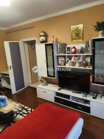 Eladó téglalakás, Budapesten, XXI. kerületben 62.99 M Ft
