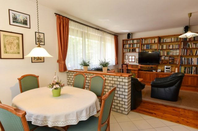 Eladó családi ház, Veszprémben 219.9 M Ft, 3+3 szobás