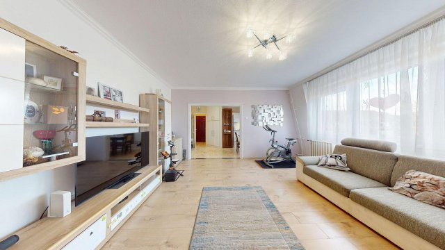 Eladó téglalakás, Szombathelyen 63.9 M Ft, 4 szobás