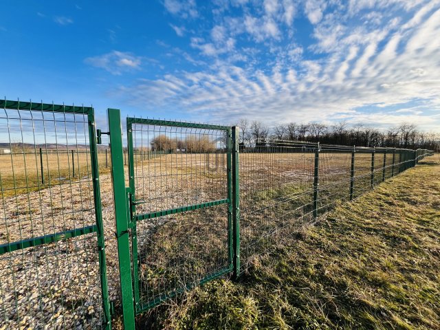 Eladó telek, Győrött 42.5 M Ft / költözzbe.hu
