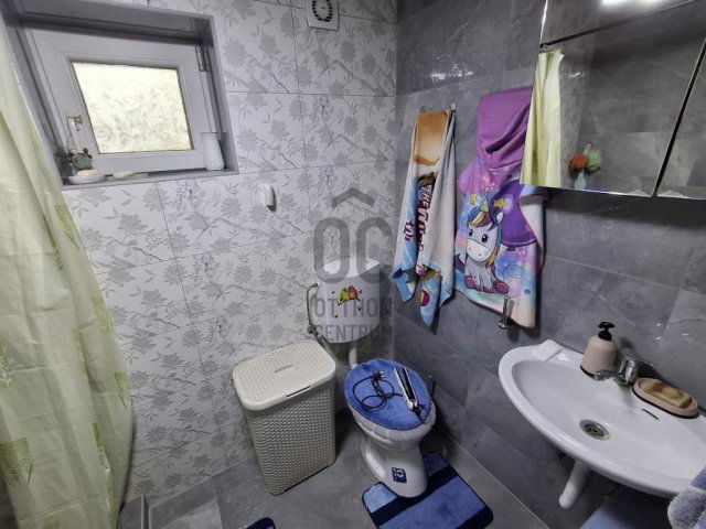 Eladó családi ház, Cegléden 29.9 M Ft, 1 szobás