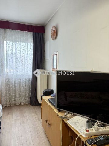 Eladó panellakás, Pécsett, Ifjúság útján 49.9 M Ft, 3 szobás