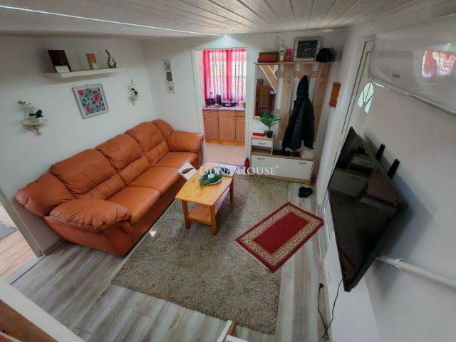 Eladó családi ház, Monorierdőn 27.99 M Ft, 2 szobás