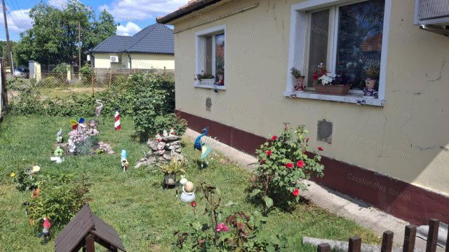 Eladó családi ház, Szolnokon 39 M Ft, 3+1 szobás