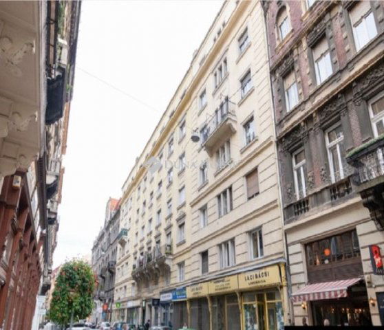 Eladó téglalakás, Budapesten, VII. kerületben 130 M Ft, 4 szobás