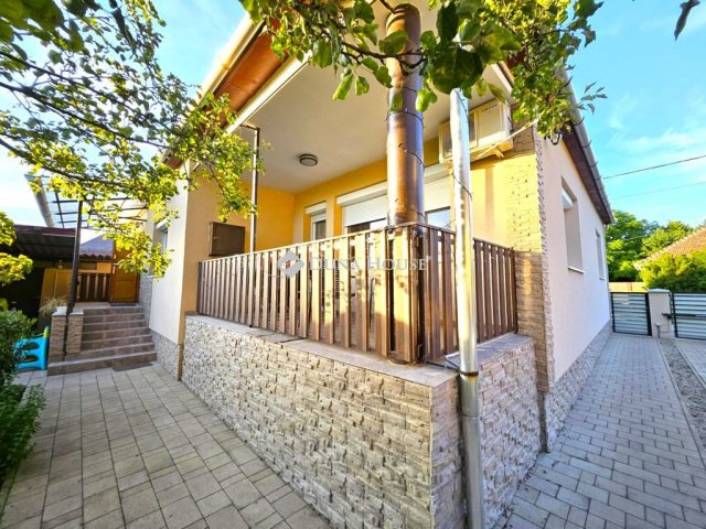 Eladó családi ház, Füzesabonyban 83.29 M Ft, 4 szobás