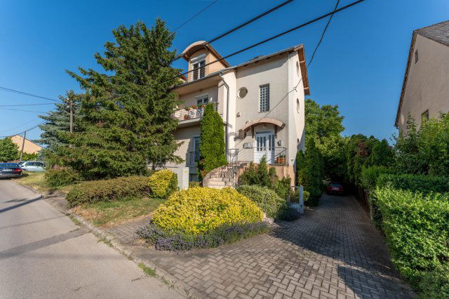 Eladó téglalakás, Székesfehérvárott 78 M Ft, 3 szobás