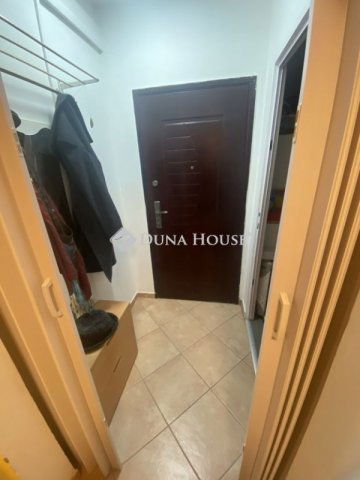 Eladó panellakás, Szegeden 49.9 M Ft, 2+1 szobás