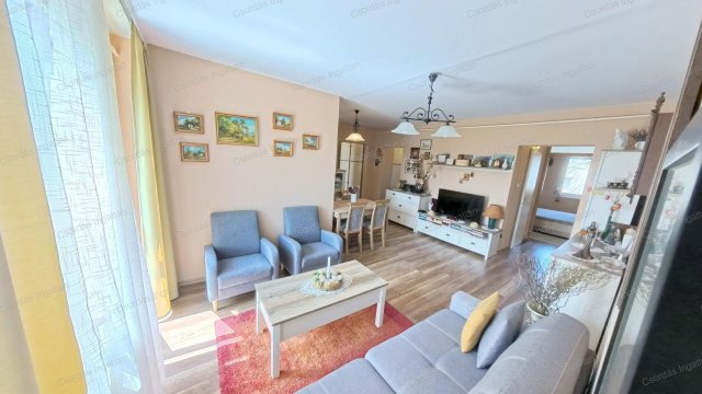 Eladó panellakás, Veszprémben, Egry József utcában 73 M Ft