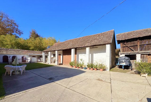 Eladó családi ház, Villánykövesden 41.9 M Ft, 4 szobás