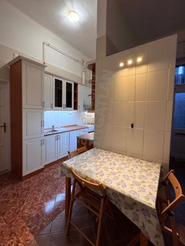 Kiadó téglalakás, albérlet, I. kerületben, Batthyány utcában