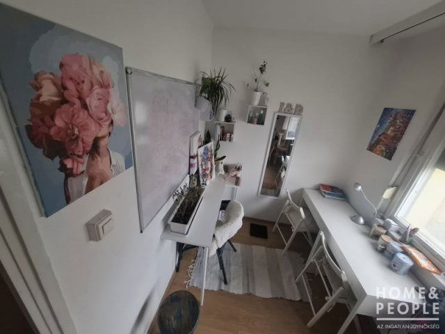 Eladó téglalakás, Szegeden 33 M Ft, 2 szobás