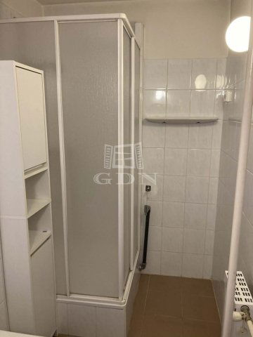 Eladó panellakás, Budapesten, III. kerületben 82.99 M Ft