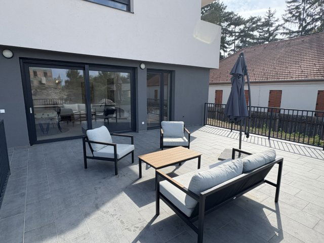 Eladó téglalakás, Balatonlelleén 68.8 M Ft, 2 szobás